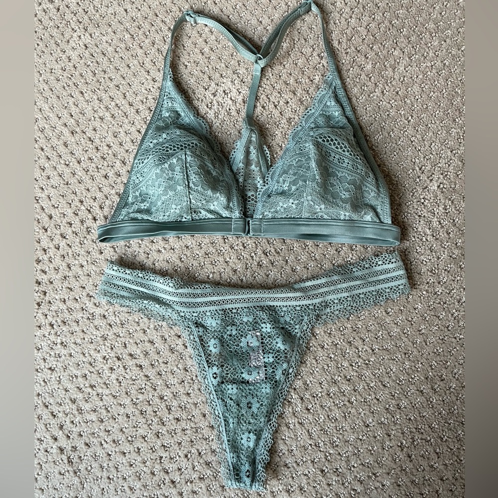 VS Matching Lace Set